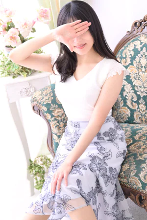 【口コミで評価の高い人妻さん!若い頃の小池栄子似の健康的なキレカワ美女!とても風俗にいるとは思えない見た目とは裏腹にプレイは濃密!69でお互いのアソコをたくさん愛撫し合ってからの…】こみちちゃん
